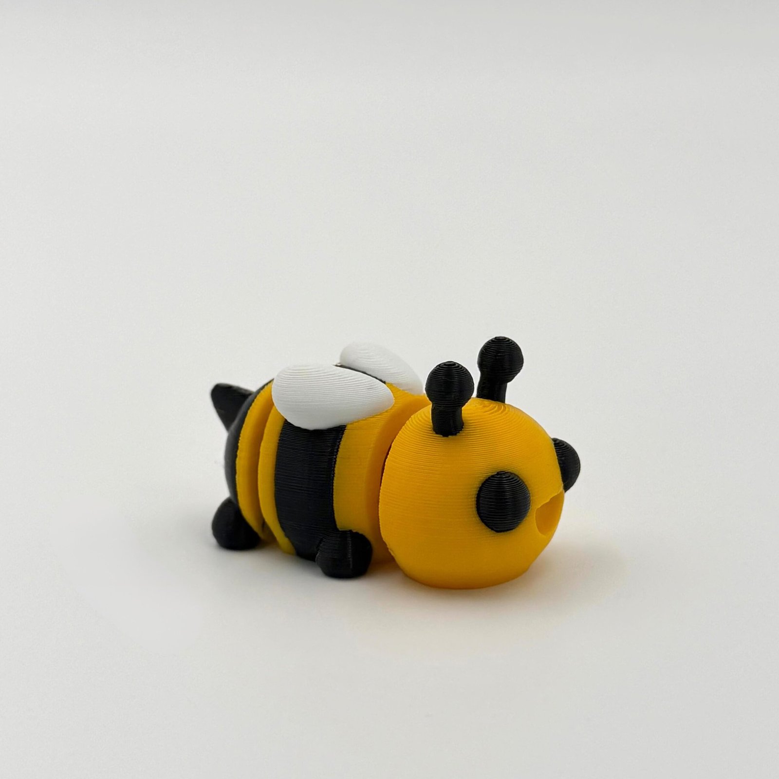 tutcra flexy3d bee keychain 2 tutcra flexy3d bee keychain 2